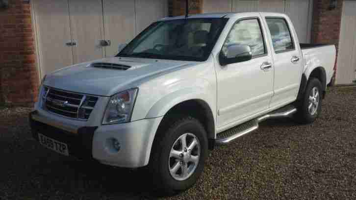 2009 59 ISUZU RODEO DENVER 2.5 MAX DOUBLE CAB PICKUP IN WHITE AND NO VAT TO ADD!