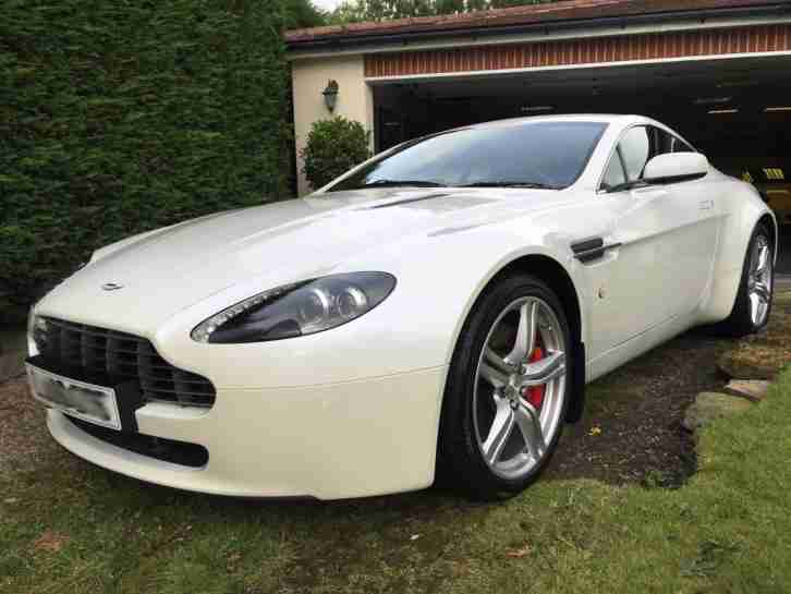 2009 ASTON MARTIN 4.7V8 VANTAGE SPORTSHIFT SPORTPACK CAR VH20 model with 420 bhp