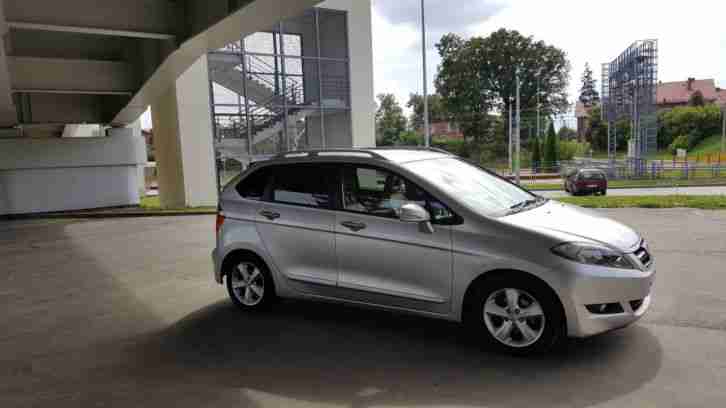 2009 HONDA FR-V EX 2.2 I-CTDI SILVER 1 owner, leather upholstery. F.S.H.