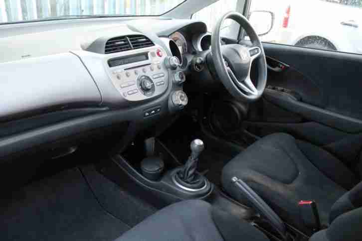 2009 Honda Jazz 1.4 i-VTEC ES 5dr Petrol Silver Manual