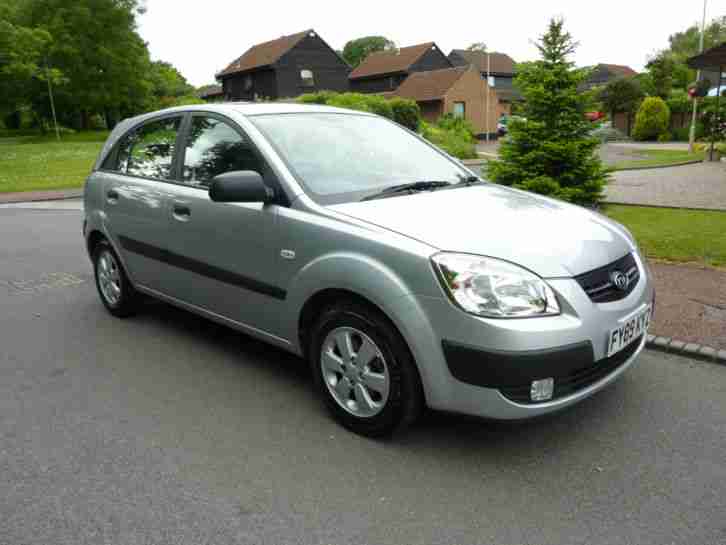 2009 RIO CHILL 1.4 PETROL MANUAL 5 DR