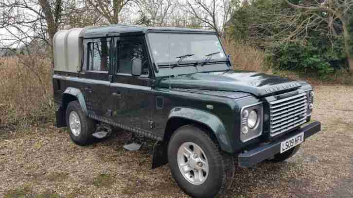  LAND ROVER. Land & Range Rover car from United Kingdom