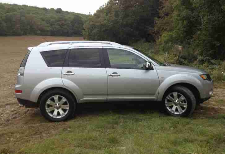 2009 MITSUBISHI OUTLANDER DIAMOND TD, LOW MILEAGE 4x4
