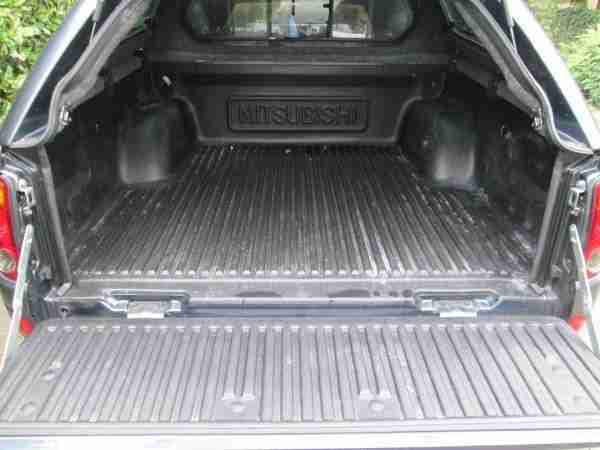 2009 Mitsubishi L200 Warrior DI-D **FANTASTIC LOW MILEAGE** Diesel Grey Automati