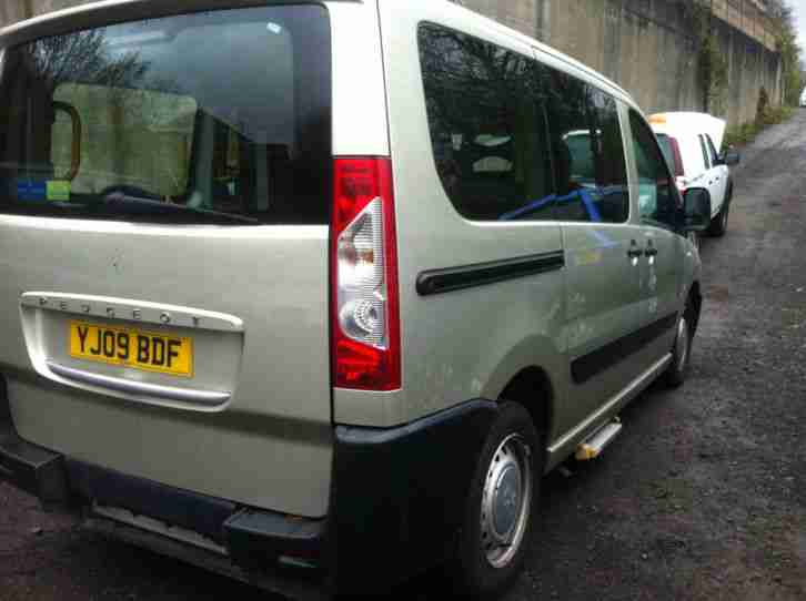 2009 PEUGEOT EXPERT TEPEE COMFORT 6S WHEELCHAIR RAMP NON RUNNER SPARES OR REPAIR