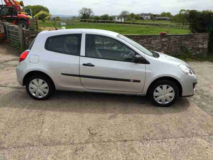 2009 CLIO 1.2 EXTREEME 3 DOOR SILVER