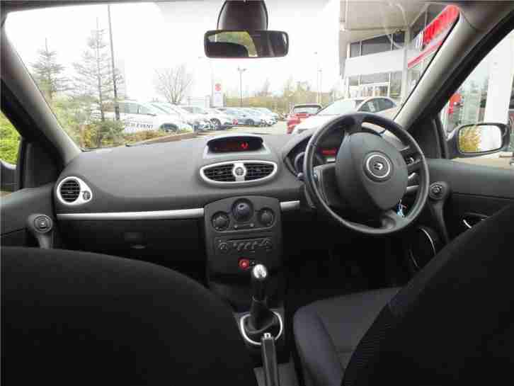 2009 Renault Clio DYNAMIQUE DCI Diesel black Manual