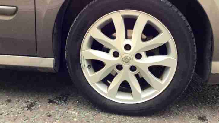 2009 Renault Laguna 2.0 16V Dynamique 5dr 2007-200 Manual Petrol Hatchback