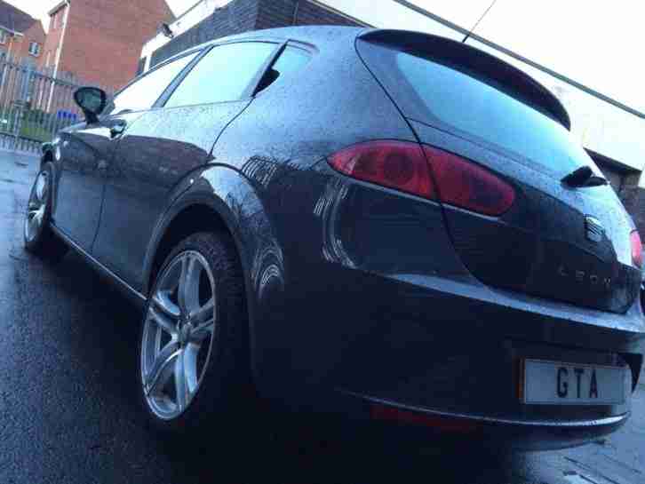 2009 SEAT LEON 1.9 TDI Metallic Urano Grey Damaged Salvage Repairable **RARE**
