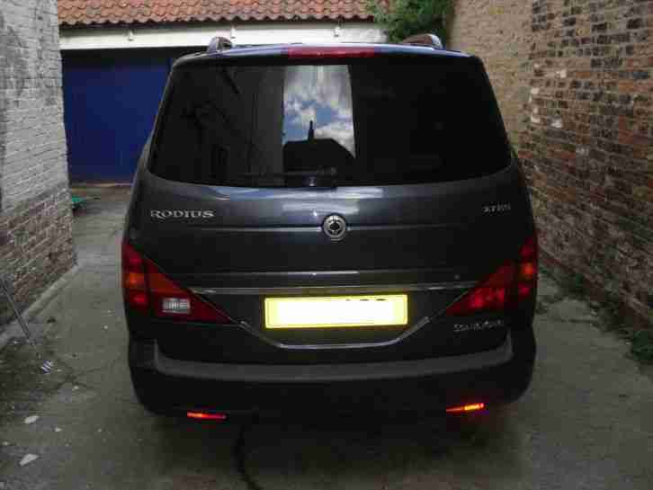 2009 SSANGYONG RODIUS 270 S AUTO GREY TAXI OR FAMILY CAR 7 SEAT
