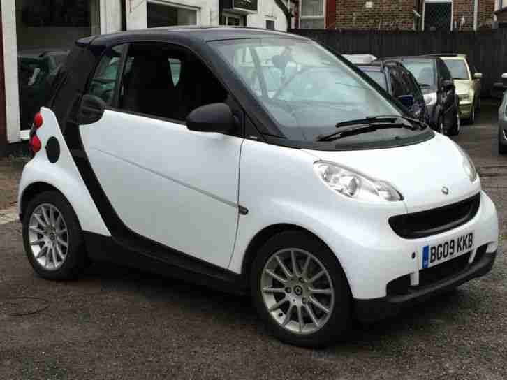 2009 Fortwo 0.8 CDI Passion 2dr White