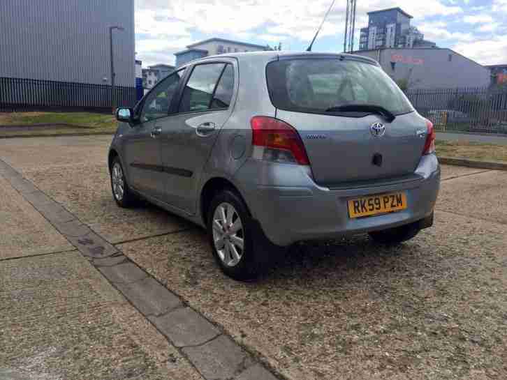 2009 TOYOTA YARIS T SPIRIT VVT-I S-A SILVER