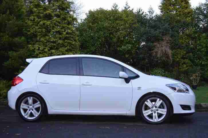 2009 Toyota Auris 2.2D-4D SR 180 5dr