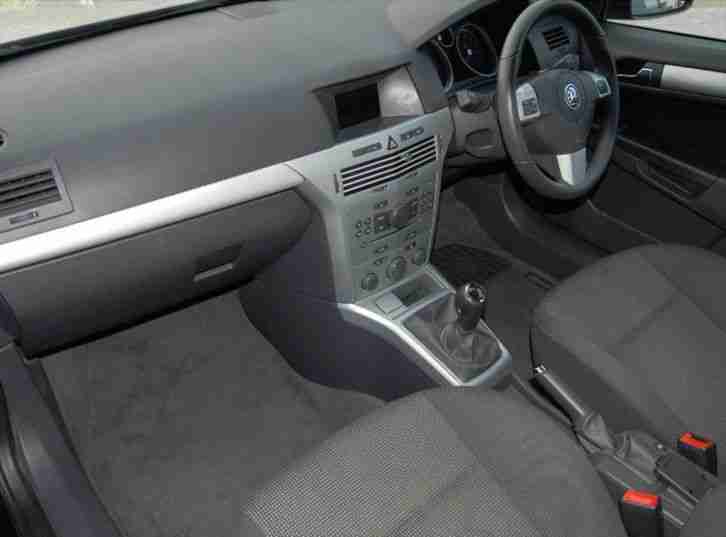 2009 VAUXHALL ASTRA 1.9CDTi SRi 5dr