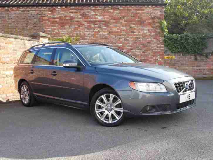 2009 Volvo V70 Estate 2.4D 175 DPF SE GTron Auto6 Diesel grey Automatic