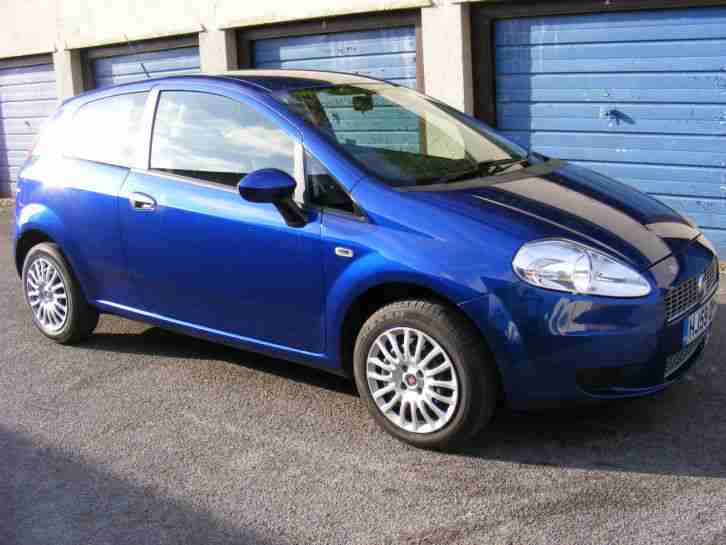 2009 fiat grande punto 1-4 34000 mls.