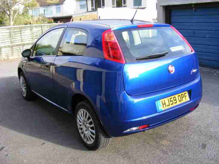 2009 fiat grande punto 1-4 34000 mls.