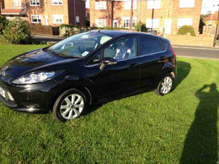 2009 ford fiesta zetec 96 1.4 petrol 5 door hatchback tax and tested