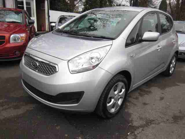 2010(10) Kia Venga 2 1.6 auto only 11000 MILES!!!!!!!!