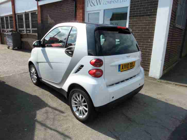 2010 10 REG Smart fortwo 0.8cdi 54bhp PANROOF Passion WHITE