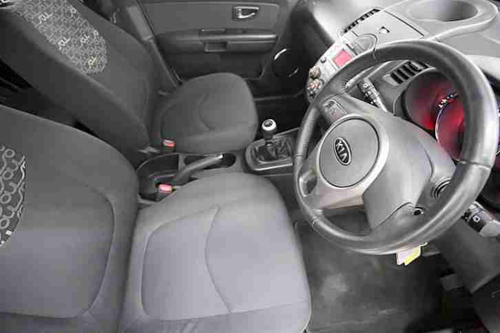 2010 (10 Reg) KIA Soul 1.6 White 5 STANDARD DIESEL MANUAL