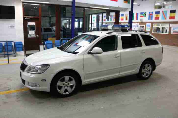 2010 - 10 - SKODA OCTAVIA ELEGANCE 2.0TDI 5 DOOR ESTATE (GUIDE PRICE)