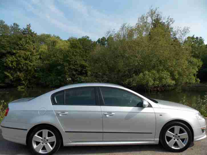 2010 10 Volkswagen Passat 2.0TDI ( 140ps ) DSG R Line Saloon Mtallic Silver