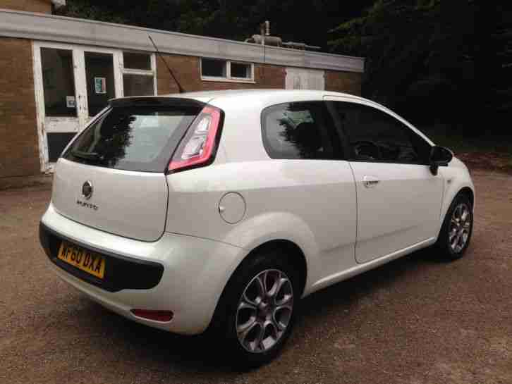 2010-60-FIAT PUNTO EVO GP 1.4 3 DOOR HATCHBACK 67,000 MILES 1 FORMER OWNER WHITE