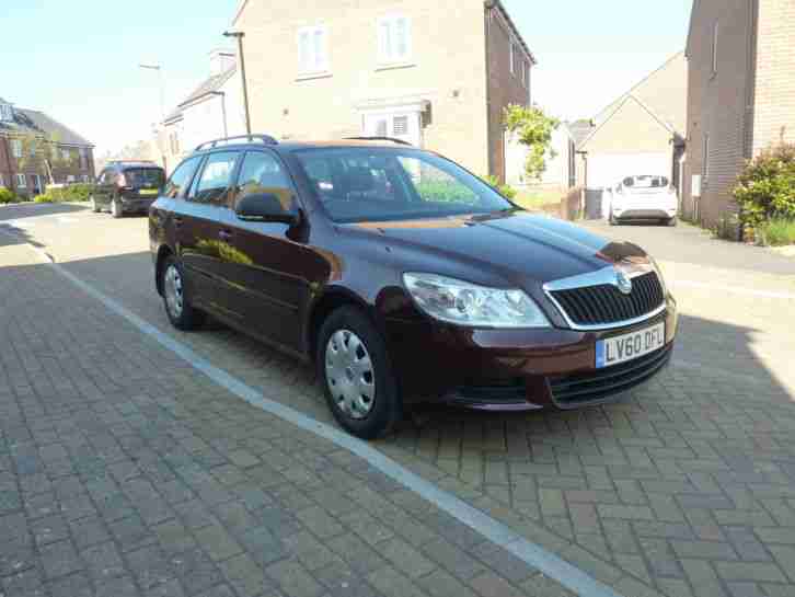 2010 (60 REG) SKODA OCTAVIA ESTATE S 1.6 TDI CR - METALLIC RED RUSSO - STUNNING