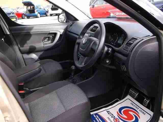 2010 (60) SKODA ROOMSTER 1.2 TSI 105 Scout DSG