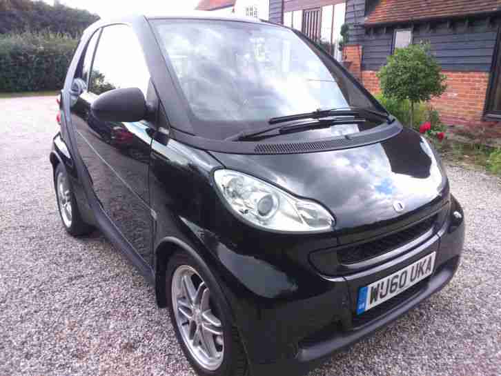 2010(60) Smart Fortwo 1.0 mhd (71bhp) Passion start stop Sat nav, £20 a year tax