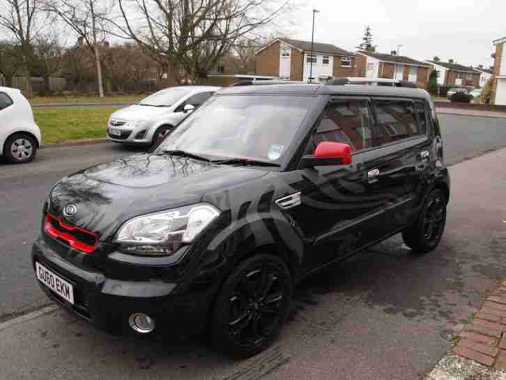 2010 KIA SOUL BURNER CRDI BLACK. FSH. Kia Warranty. 35K miles. 2 Keys. Diesel.