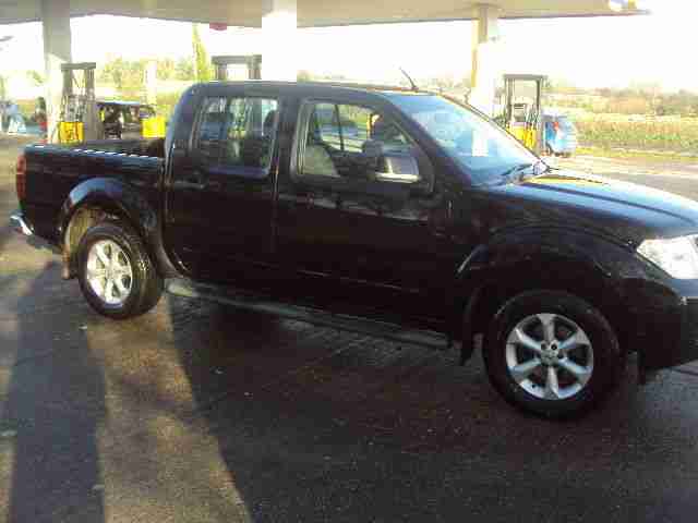 2010 NISSAN NAVARA ACENTA D/C DCI 188 BLACK