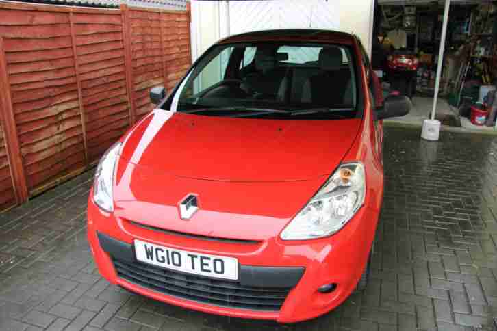 2010 RENAULT CLIO 1.2 EXTREME In RED One Owner , Superb Throughout.