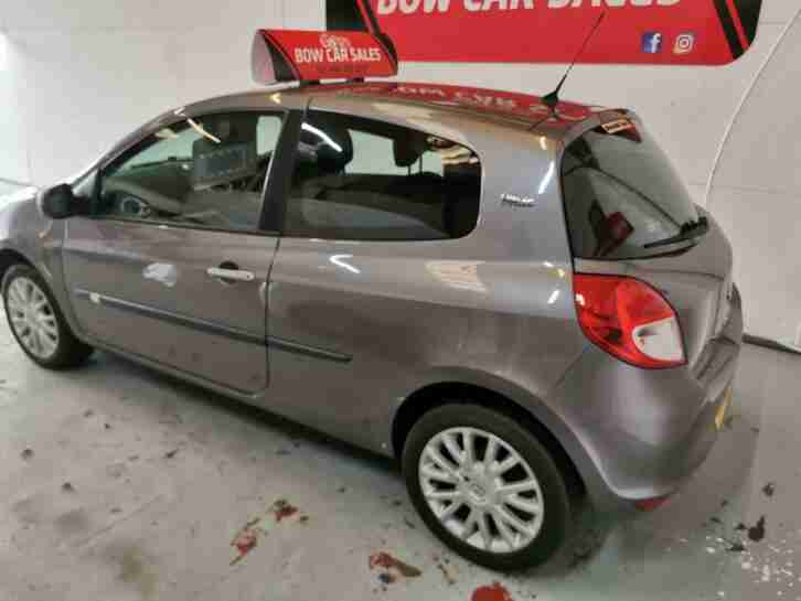 2010 Renault Clio 1.2 16v I - Music