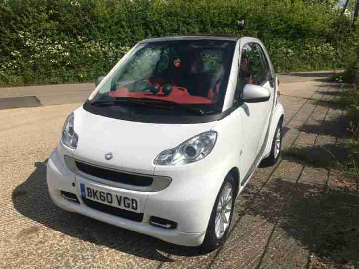 2010 SMART CAR FORTWO PASSION MHD AUTO WHITE - PANO ROOF DVD SATNAV BLUETOOTH