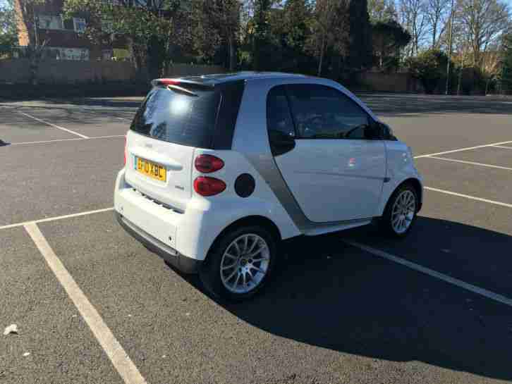 2010 SMART FORTWO PASSION MHD AUTO WHITE