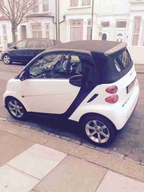 2010 SMART FORTWO PULSE MHD AUTO WHITE with Padel gear change