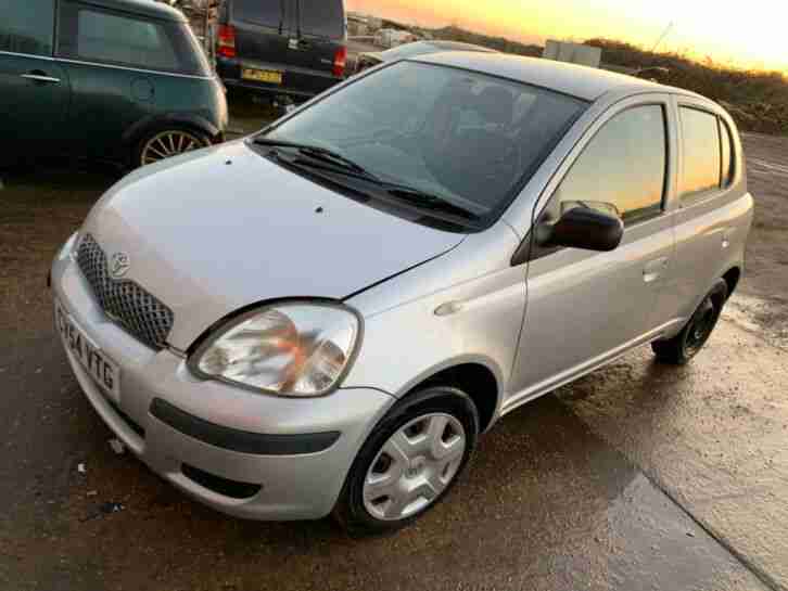 2010 Toyota Yaris 1.33 VVT i TR, 5dr Hatch, Manual, Black, Alloys, £30 Road Tax