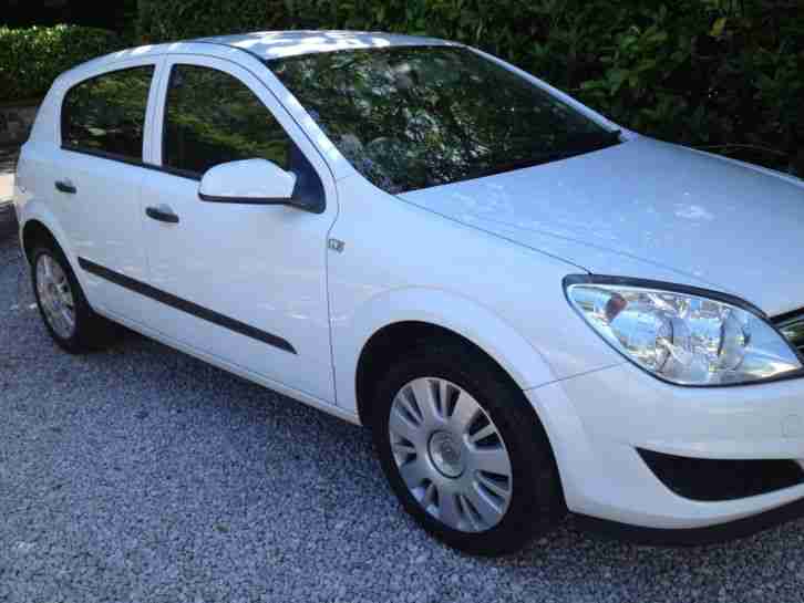 2010 VAUXHALL ASTRA 1.3 CTDI FULL SERVICE HISTORY 1 OWNER IMMACULATE