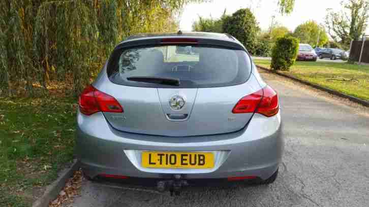 2010 VAUXHALL ASTRA EXCLUSIV 113 SILVER