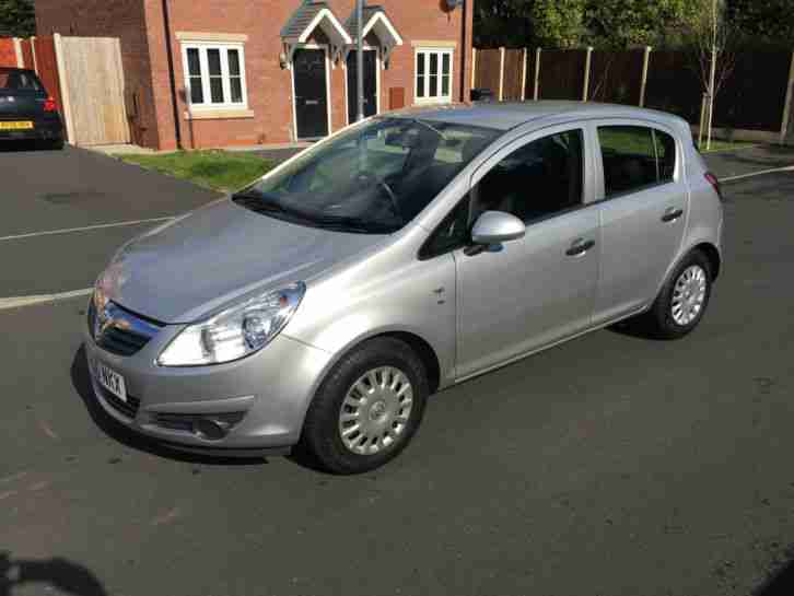 10 Vauxhall Corsa S Silver 5 Doors 1 2 Petrol Low Miles Full Mot