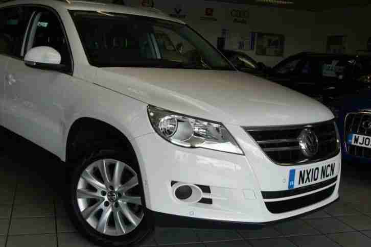 2010 VOLKSWAGEN TIGUAN SE TDI 4MOTION STUNNING LOW MILEAGE ONE OWNER CAR LIGHT 4