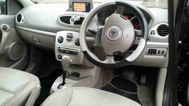 2010 renault Clio initiale t-Tom vvt A