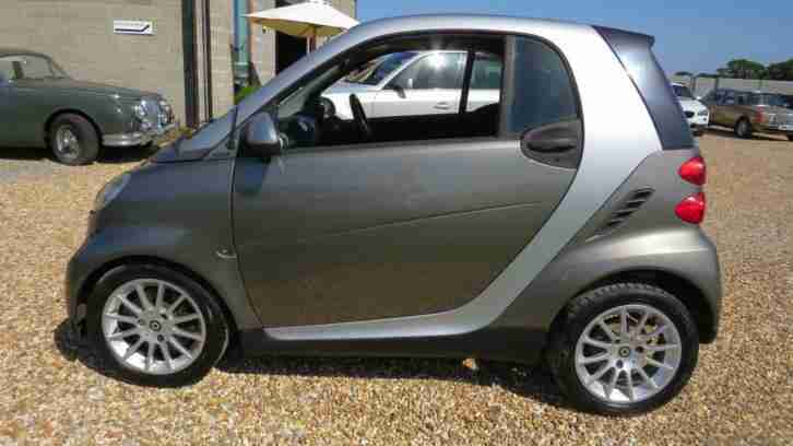 2010 fortwo coupe PASSION 2 DOOR AUTO