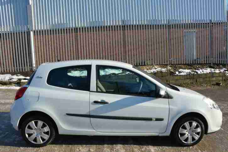 2011 11 RENAULT CLIO BIZU 1.1 3 DOOR*LOW MILEAGE*ONLY 57,000 MILES*OCTOBER MOT*