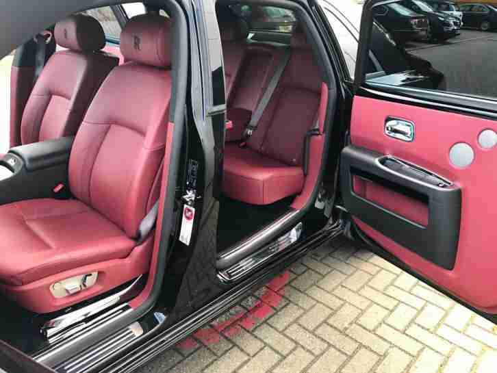 2011 11 Rolls-Royce Ghost 6.6 + BLACK + RED LEATHER + REAR ENTERTAINMENT + +