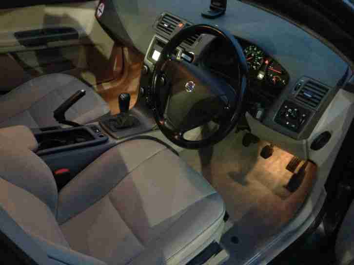 2011 60 Volvo S40 1.6D with Start/Stop DRIVe ES 85.6 mpg low miles May p/x