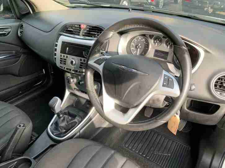 2011 61 CHRYSLER DELTA 1.6 M-JET SE 5D 118 BHP DIESEL