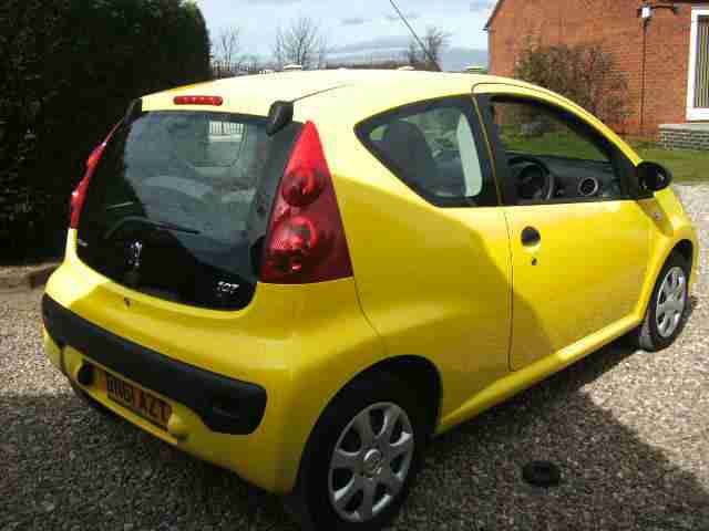 2011 61 REG Peugeot 107 1.0 12v 2011MY Urban Lite+ONE OWNER+19,000 MILES ONLY+
